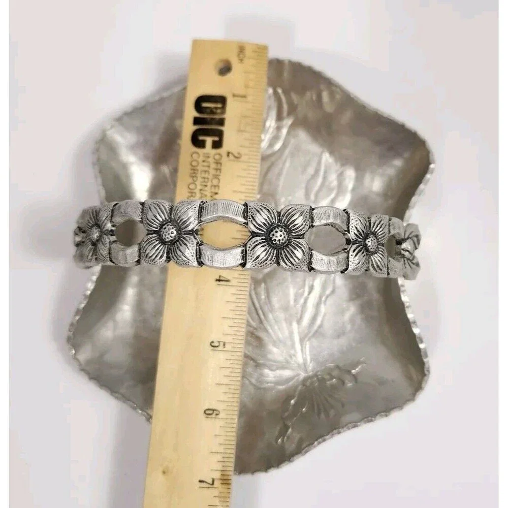 Hand Wrought Creations by Rodney Kent Hammered Aluminum Basket W/Tulips #429
